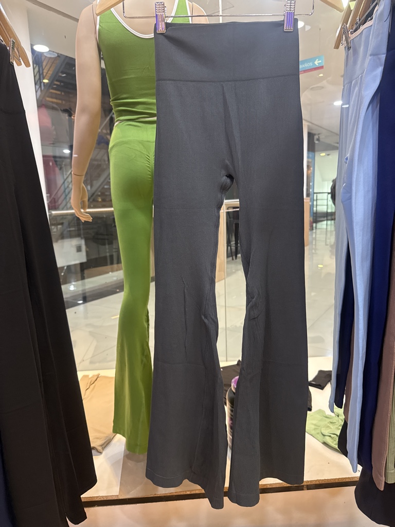 PANTALON ACANALADO ANCHO  variedad de colores y talles