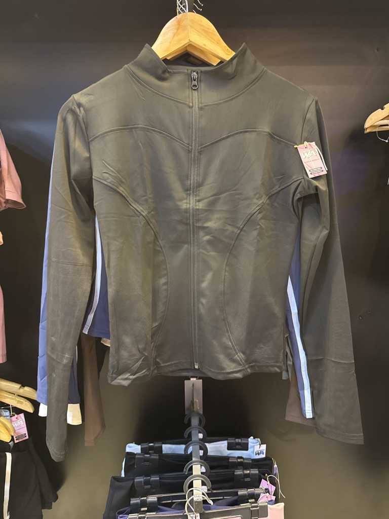 CAMPERA deportiva negras
