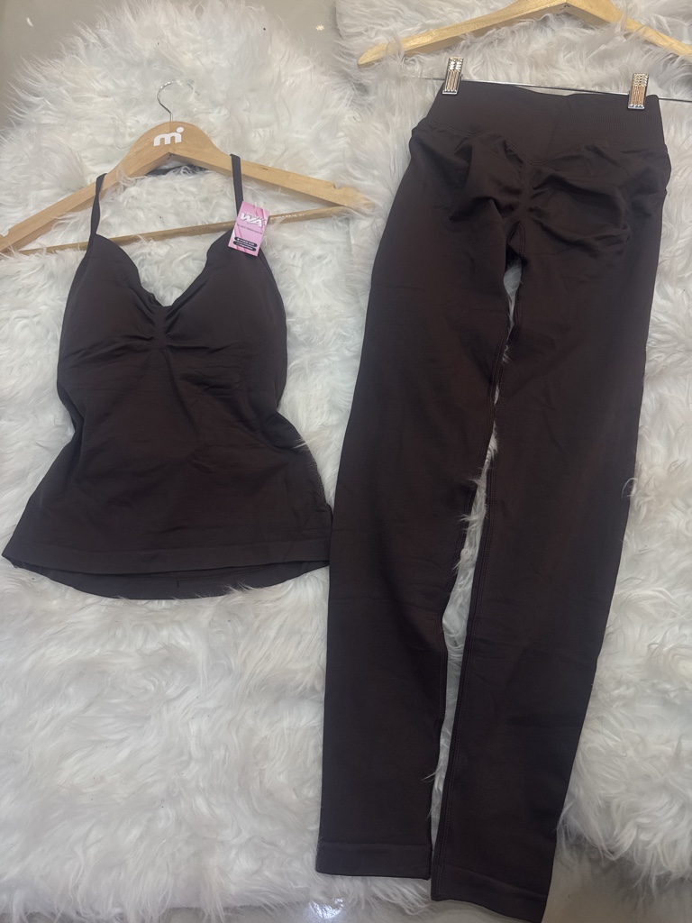 Conjunto largo tipo dfyne