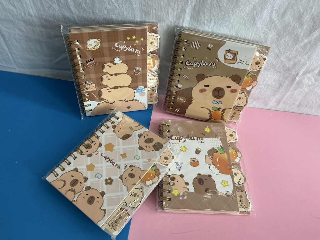 Mini cuaderno capibara espiral. 1 unidad