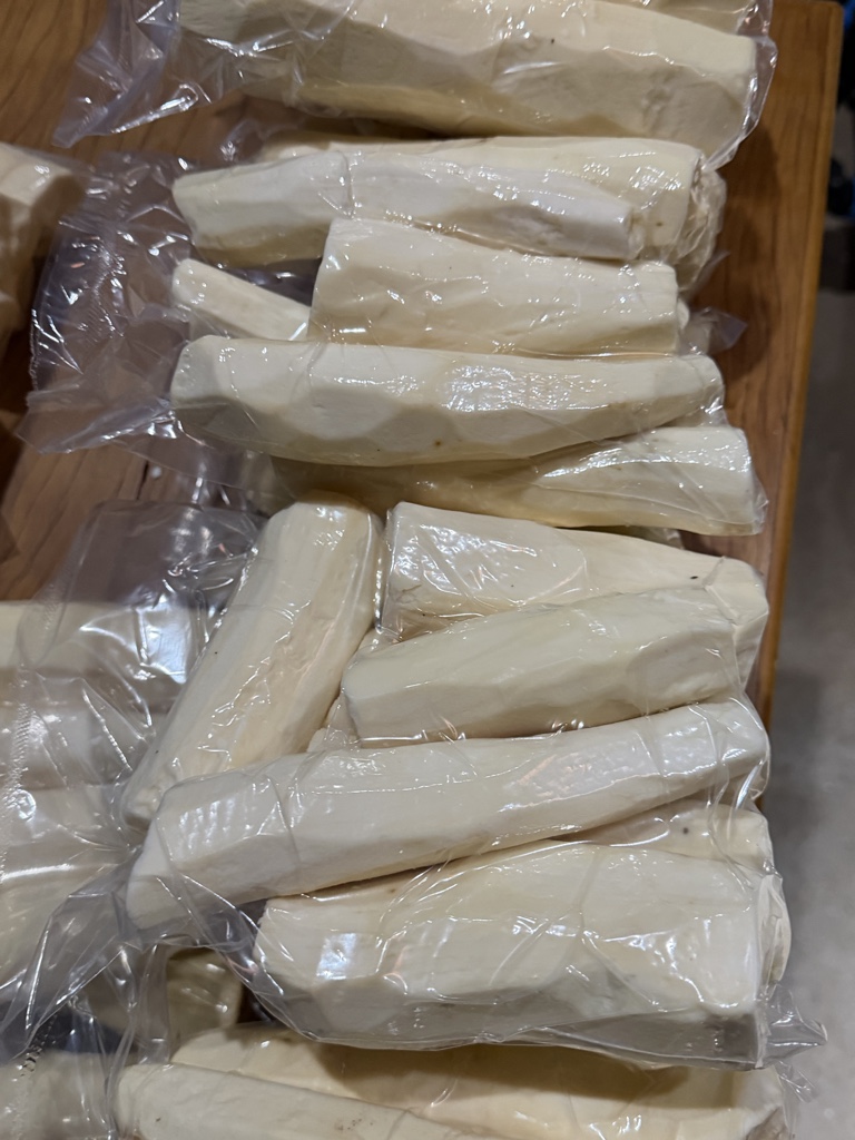 Mandioca vácuo 1 kg