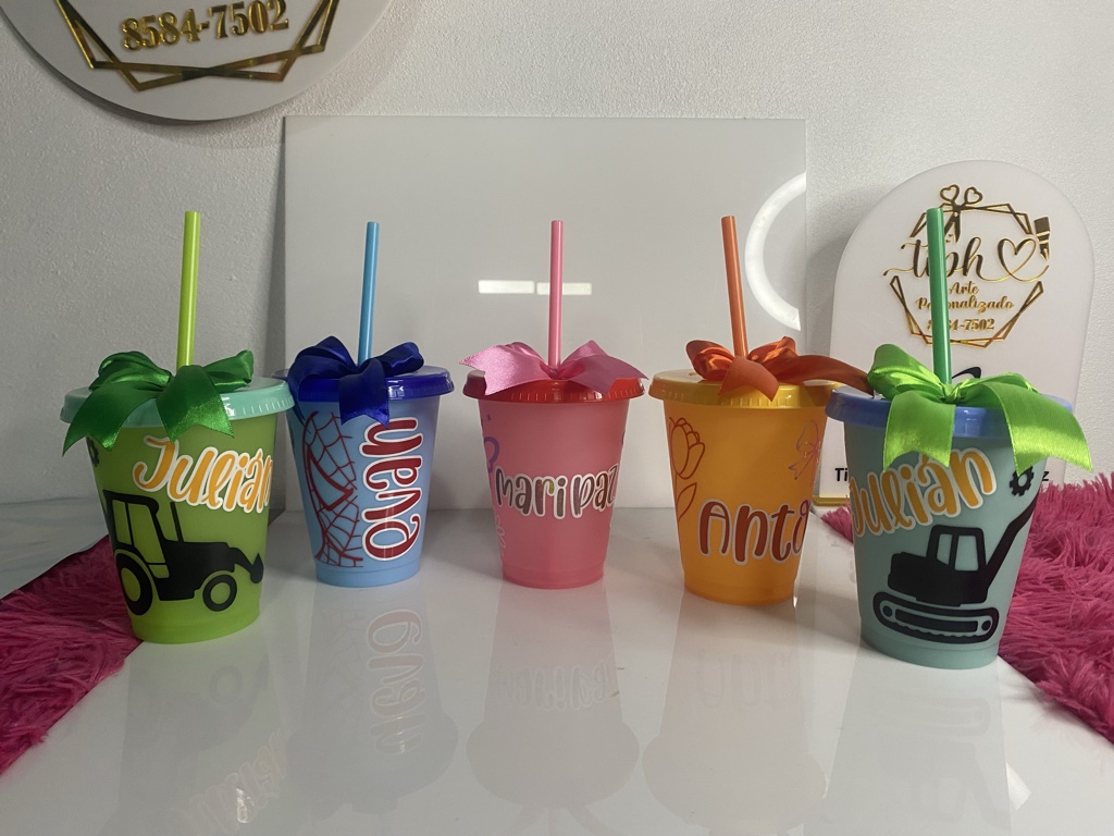Vasos mágicos pequeños