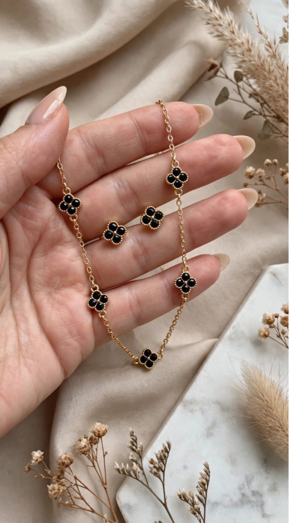J COLLAR TREBOL N