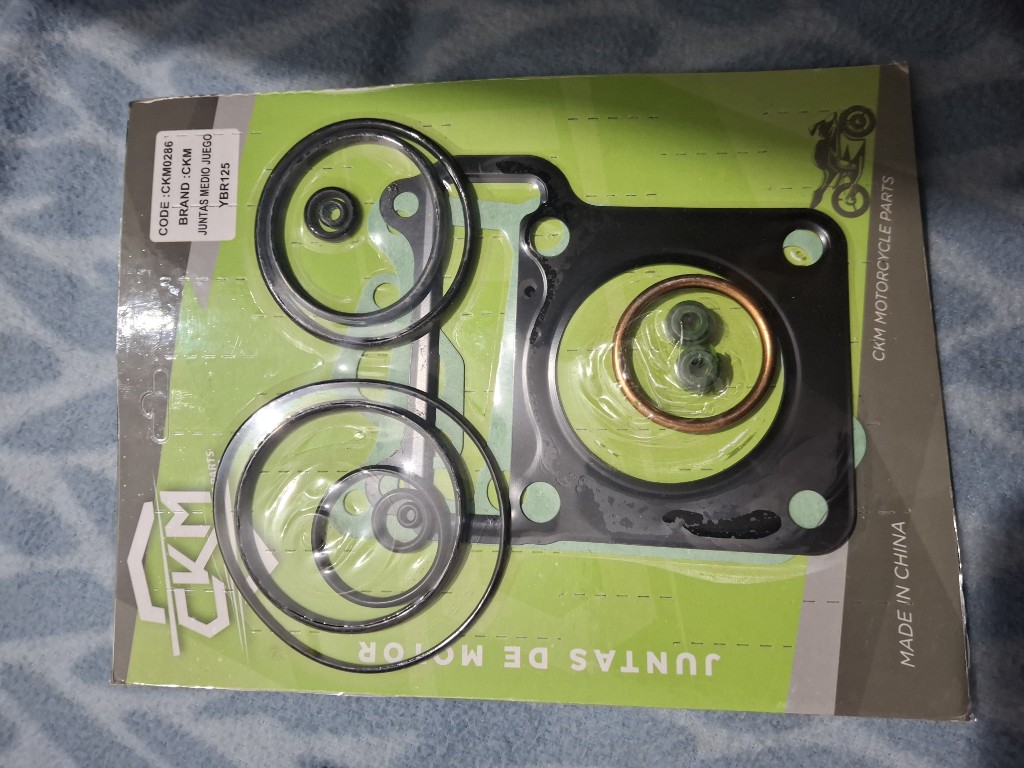 Juntas medio juego YBR125