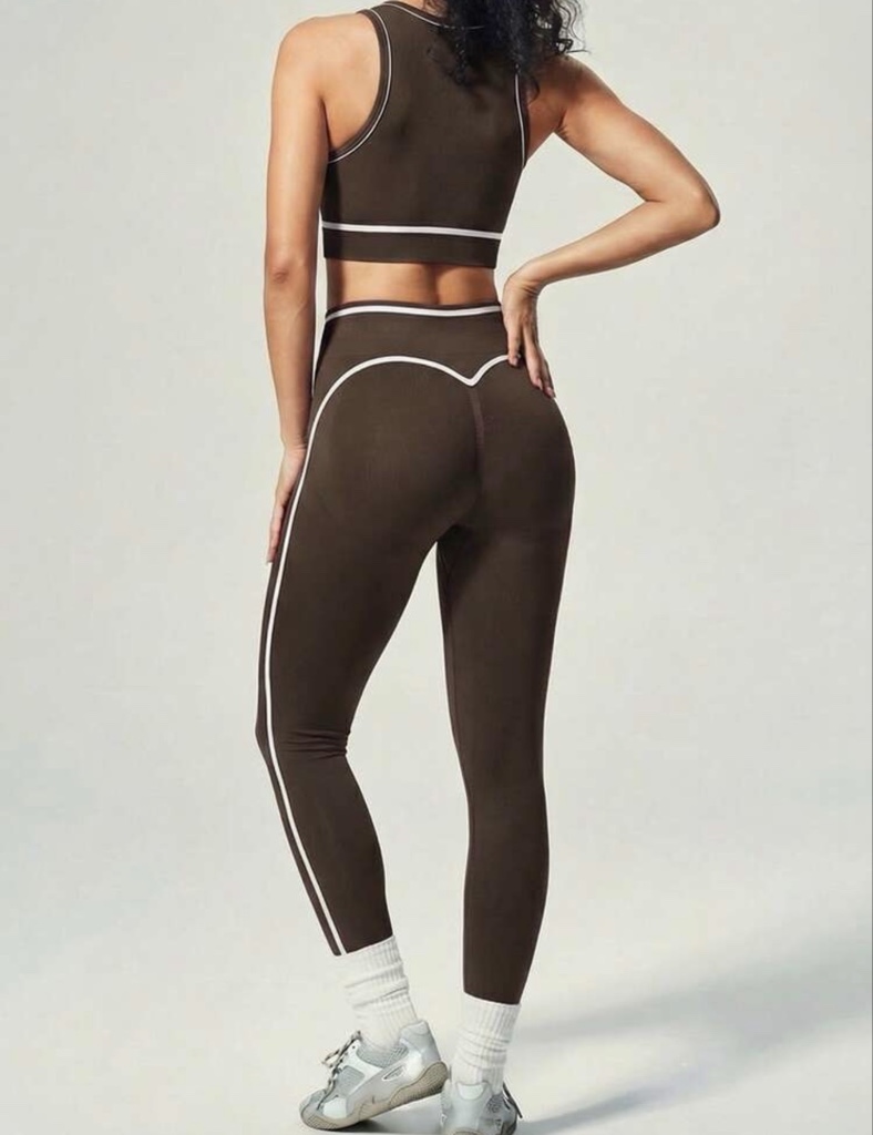 Set deportivo bicolor