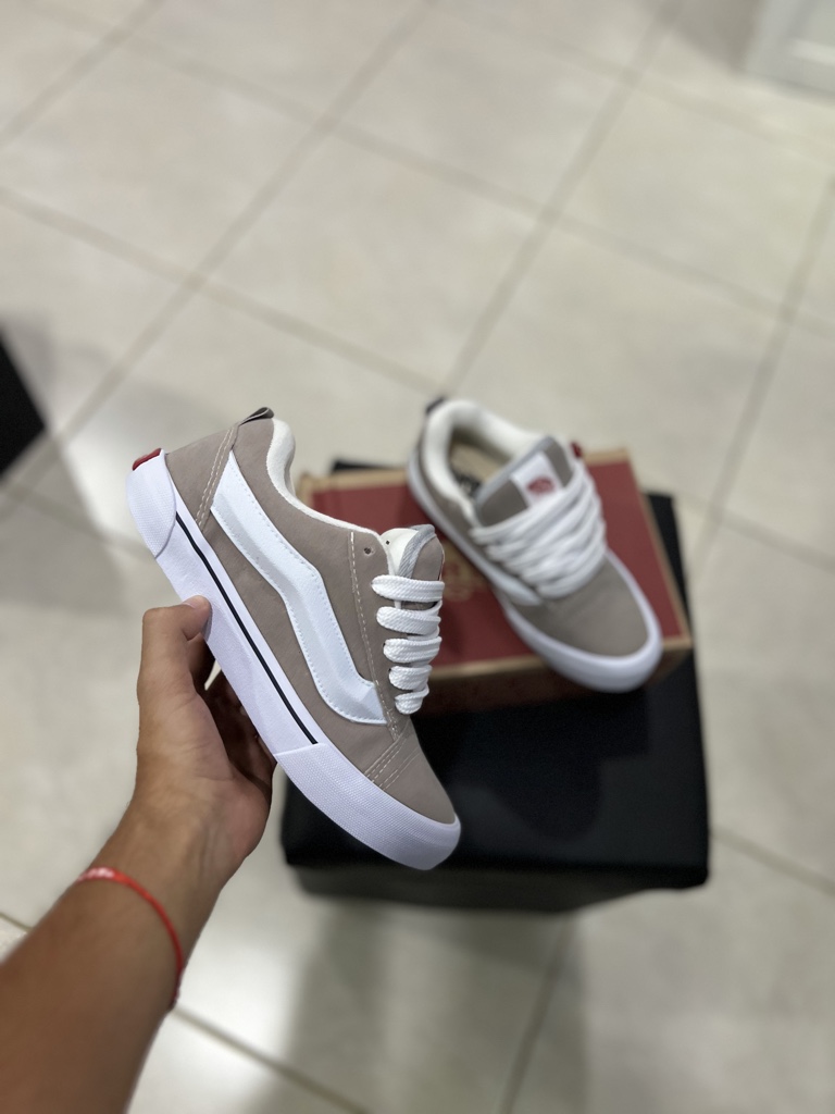 VANS KNU GRIS🩶