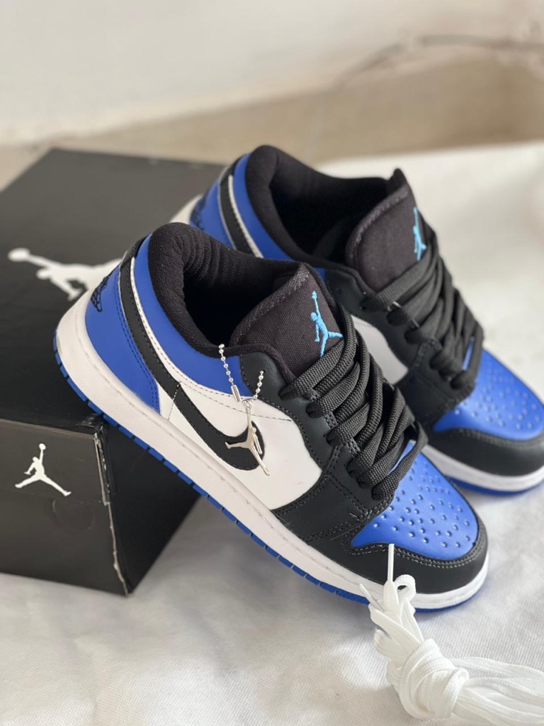 JORDAN LOW 1💙