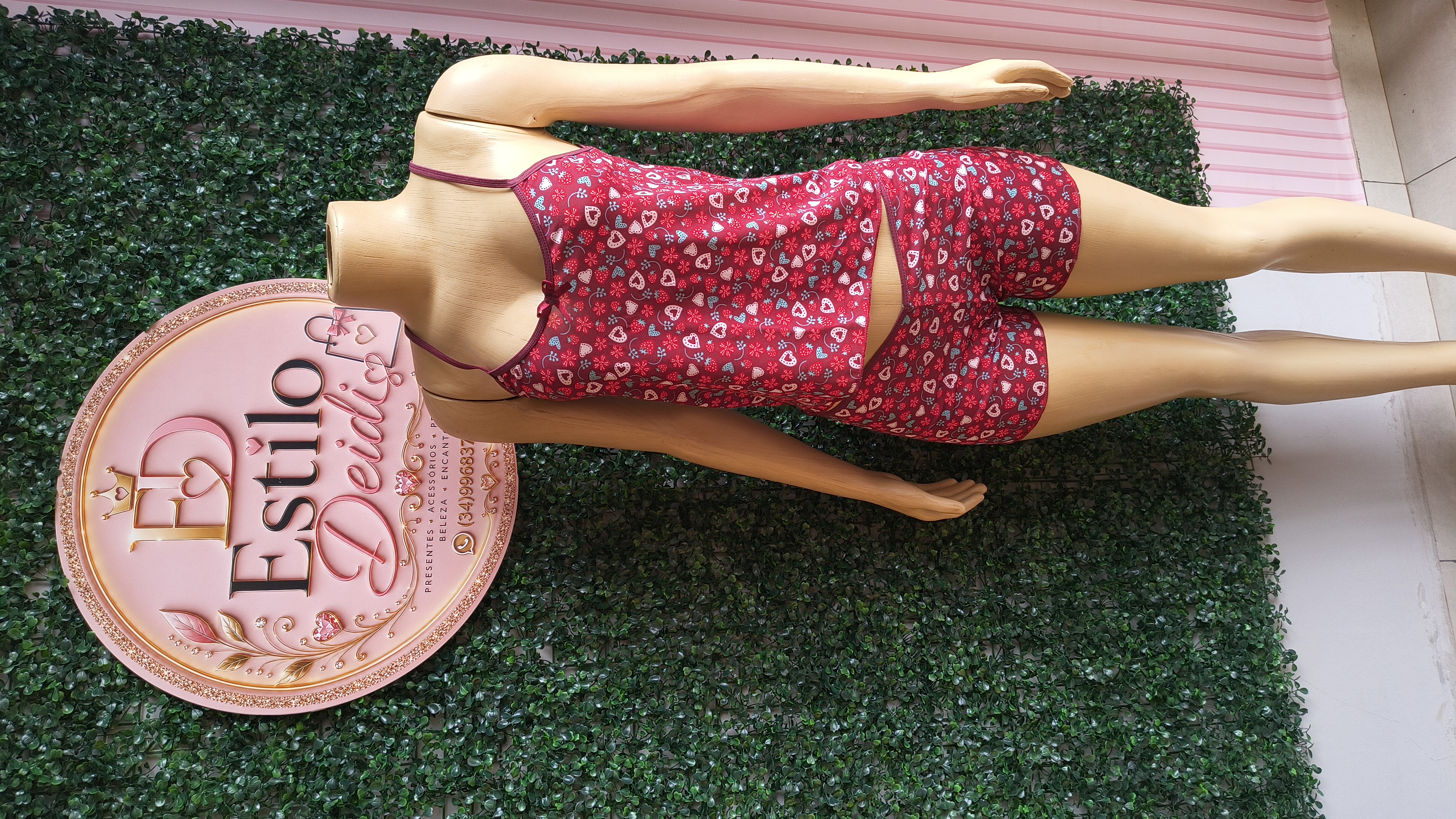 Conjunto pijama femenino estampado
tamanho P