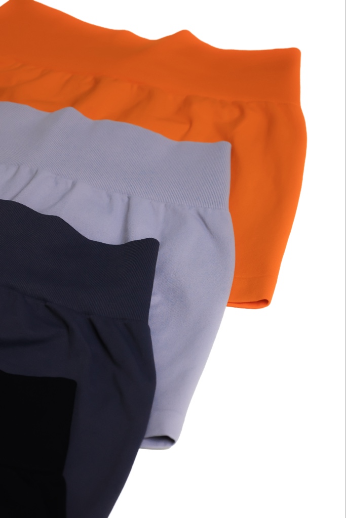Short deportivo cintura alta push up V