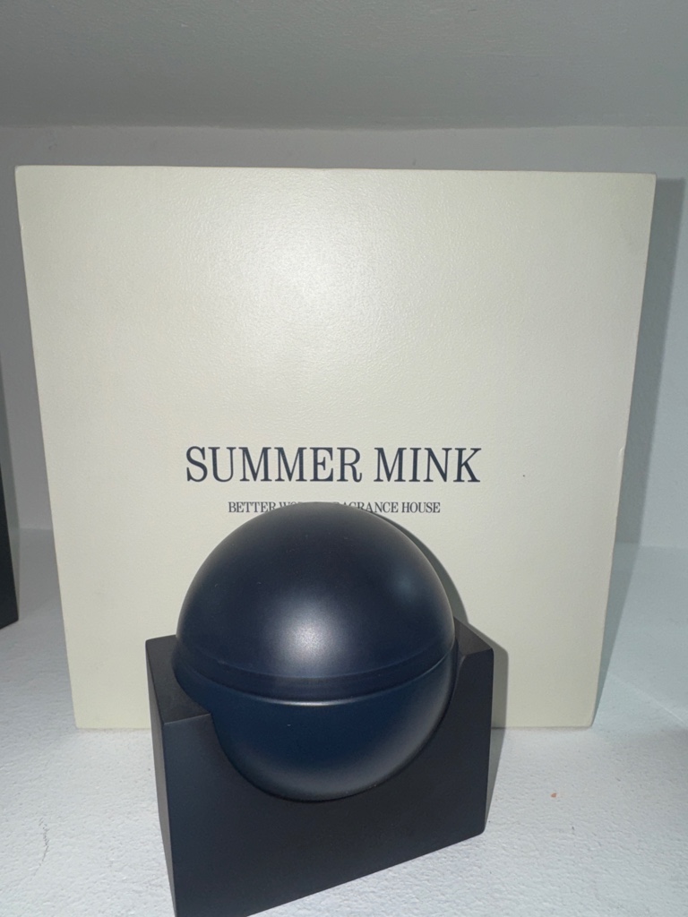 Summer Mink perfume negro