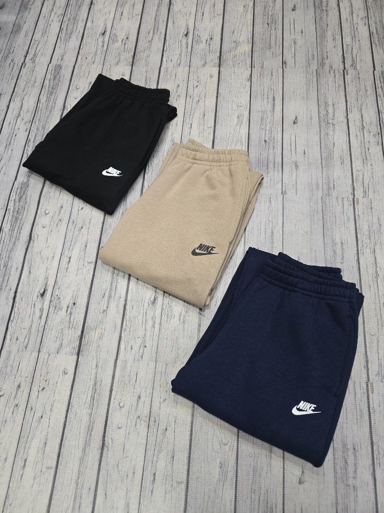 Pantalones Nike recto