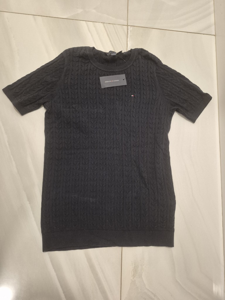 Tommy Hilfiger remera negra