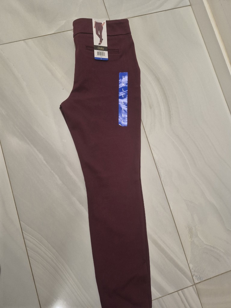 Dalia pantalon bordo