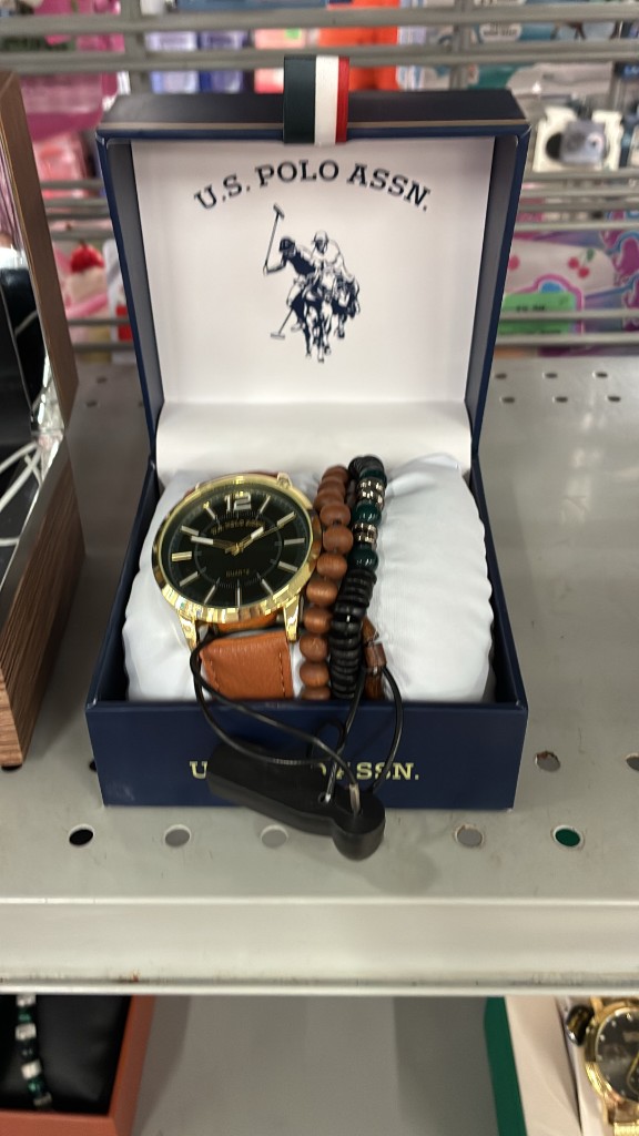 U.S. Polo Assn. reloj dorado