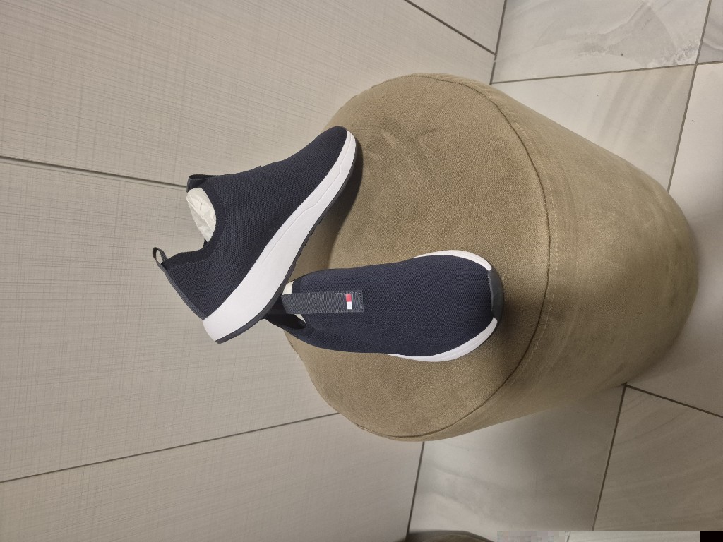 Tommy Hilfiger slip on