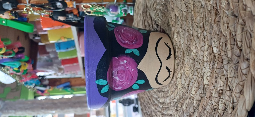 MACETA FRIDA VIOLETA