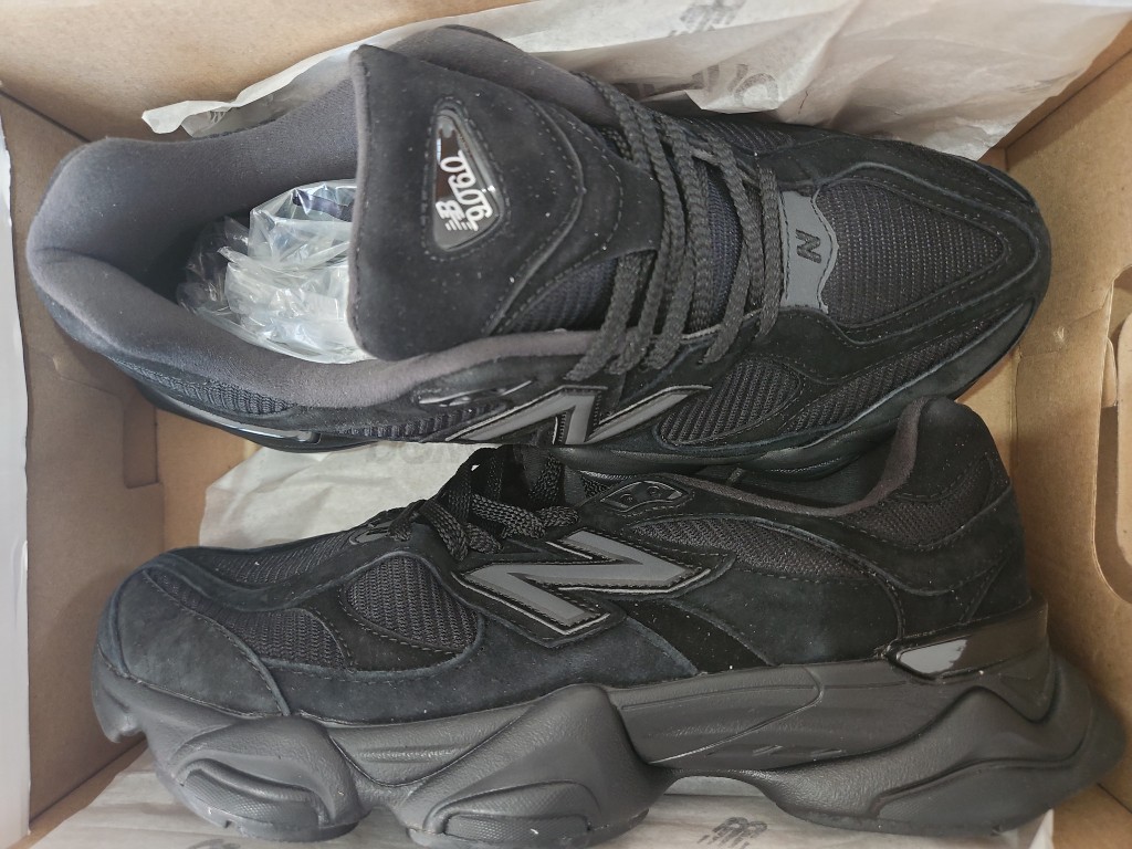 NEW BALANCE NEGROS GAMUSA #7.5