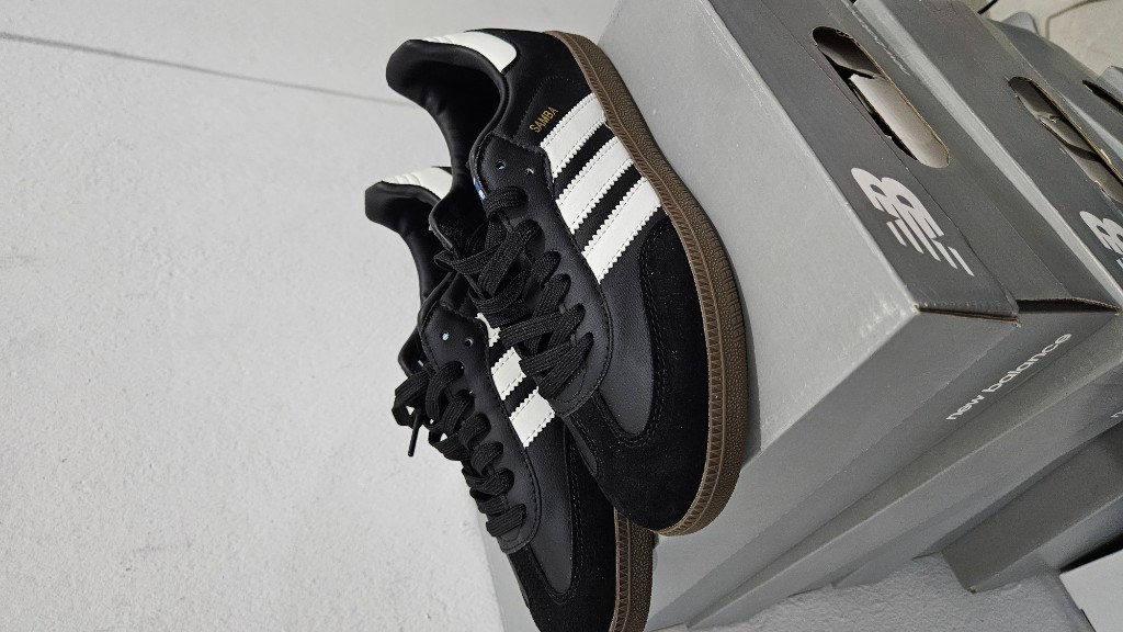 ADIDAS SAMBA NEGROS/BLANCO US#5.5