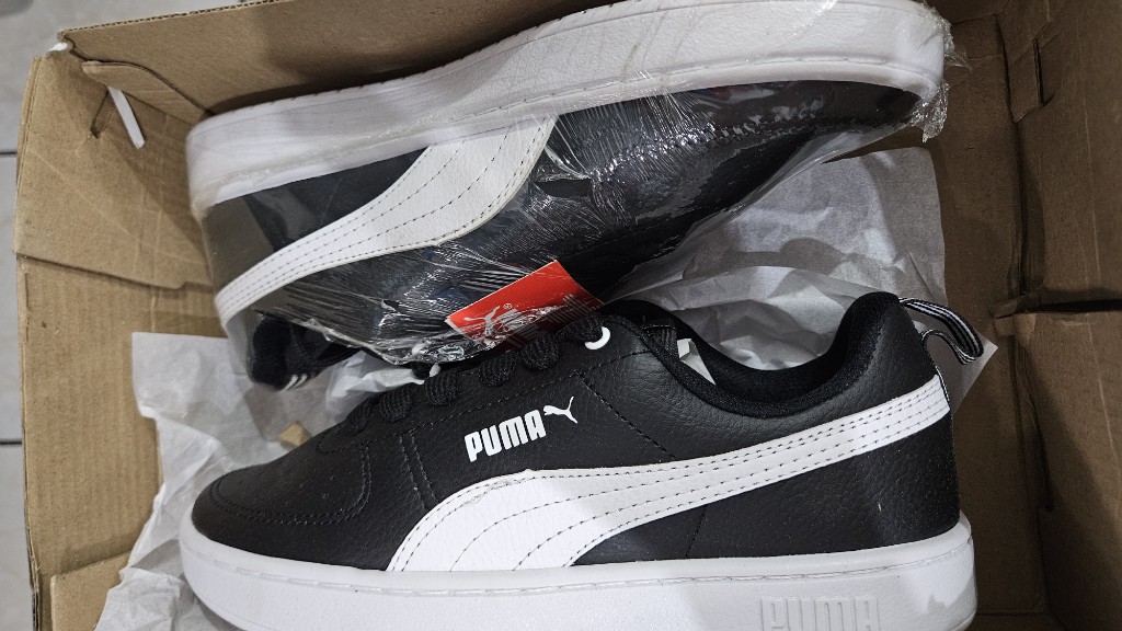 PUMA HYBRID NEGRO BLANCO #5.5