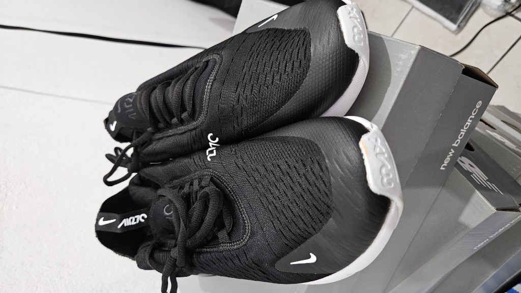 NIKE AIMAX NEGRO #27.5