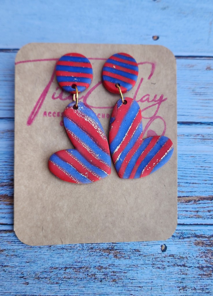 Aros rojos y azules rayados