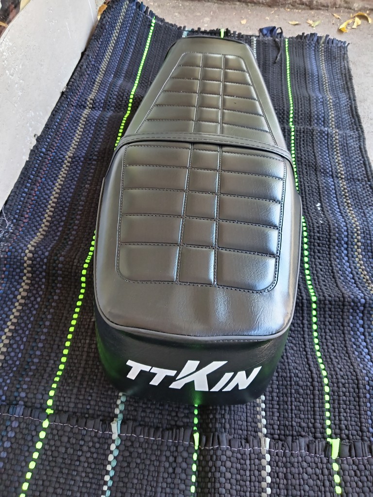 Asiento cg marca tikkin