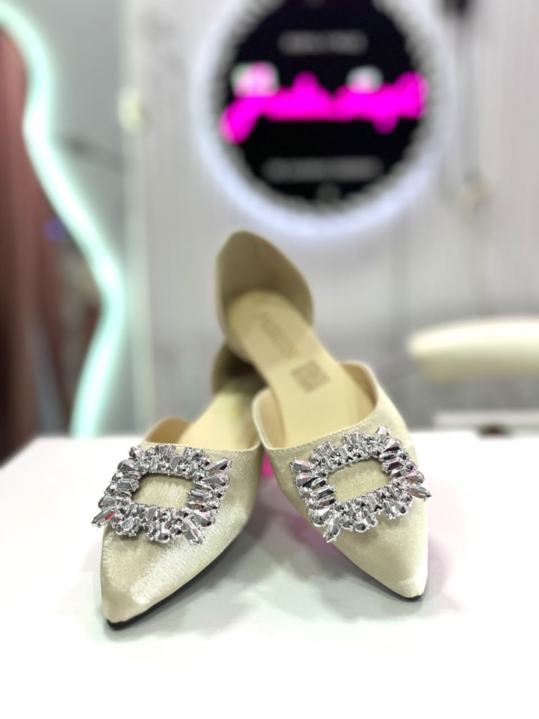 Zapatilla dorada