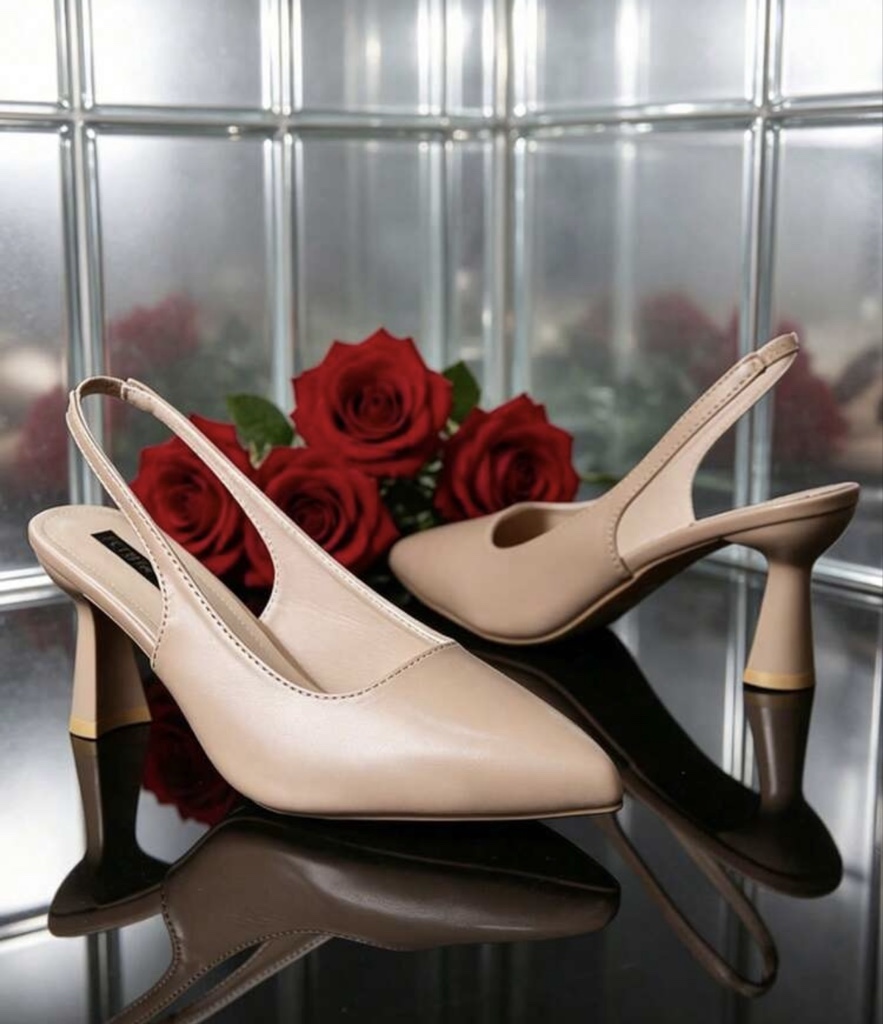 Tacones beige mate
