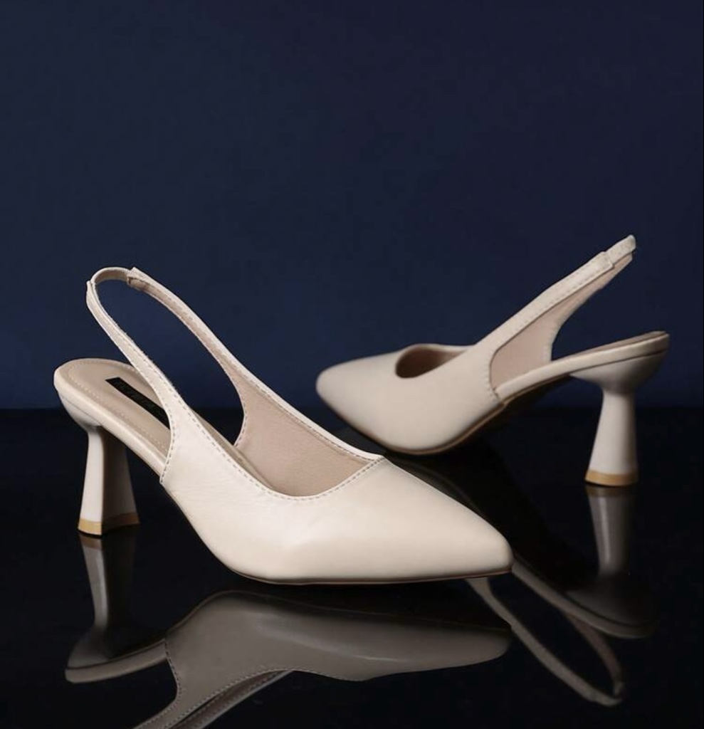 Tacones beige slingback