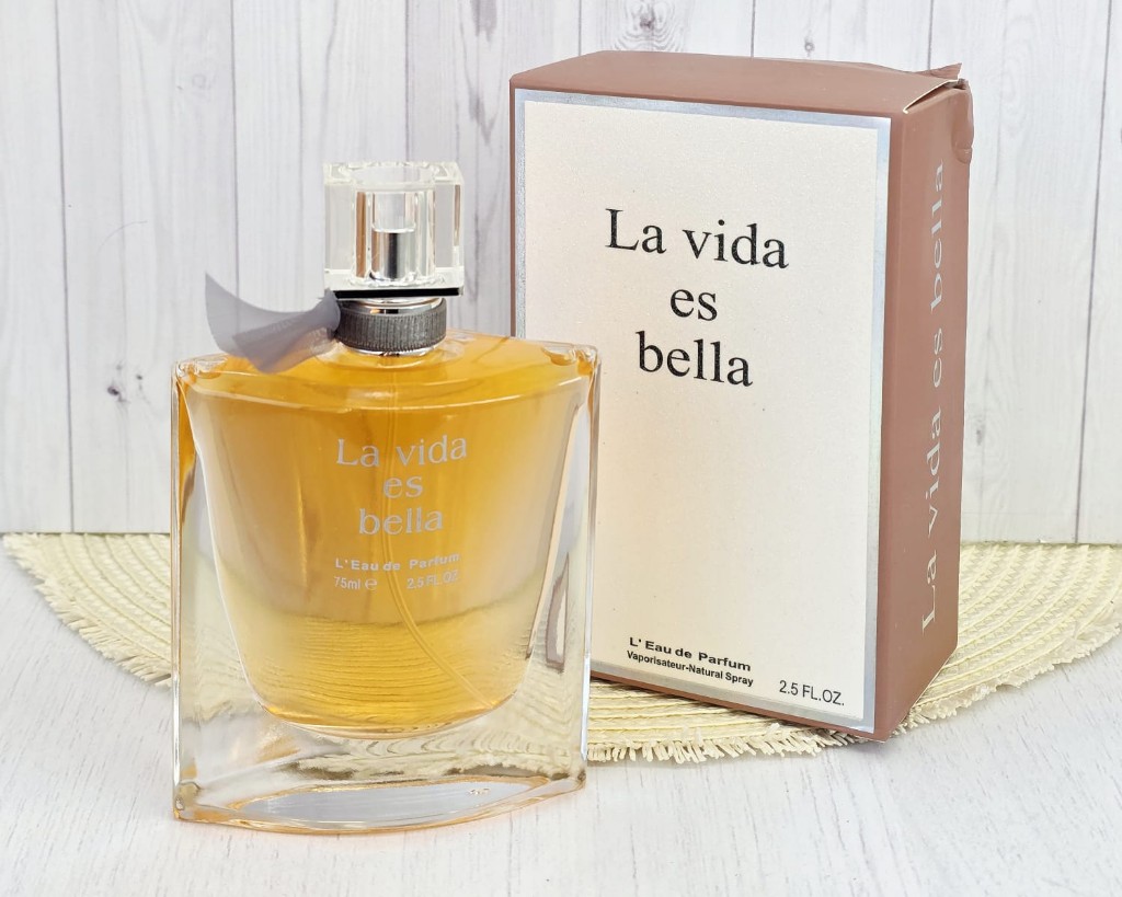 Perfume (imitación) la vida es...