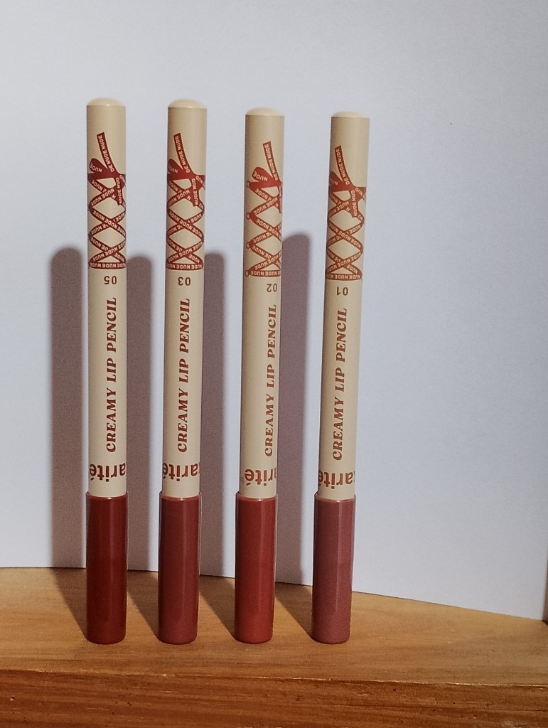 Delineador de labios cremoso