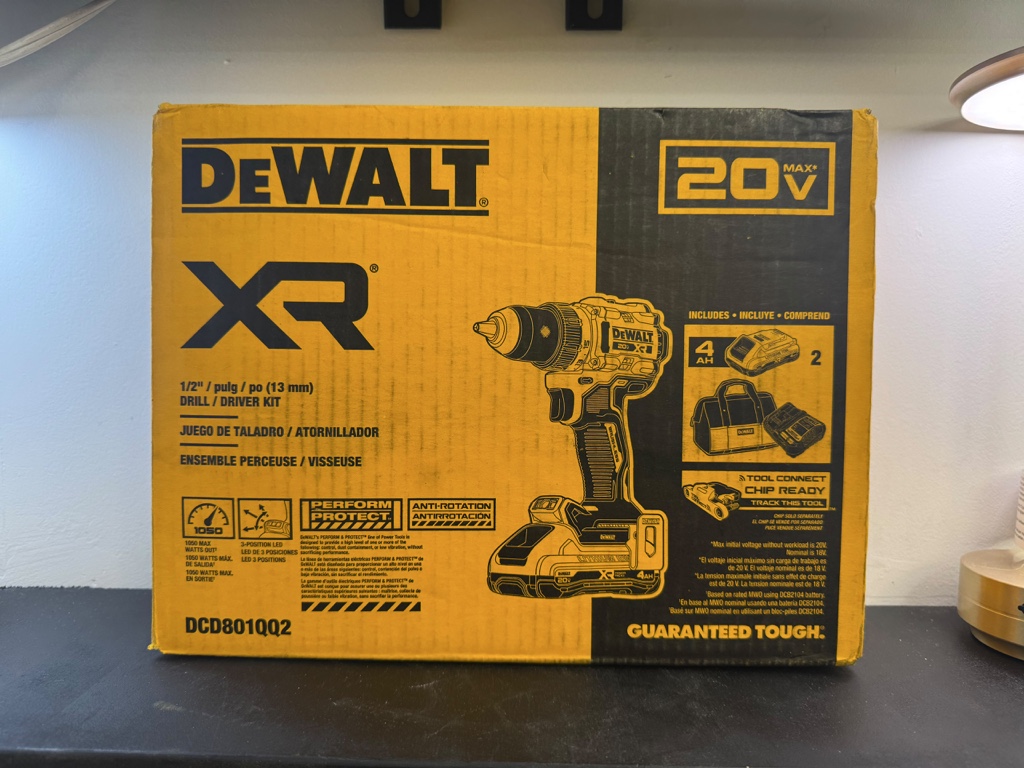 Drill. Driver kit , 2. Battery 4.0 power pack and charger