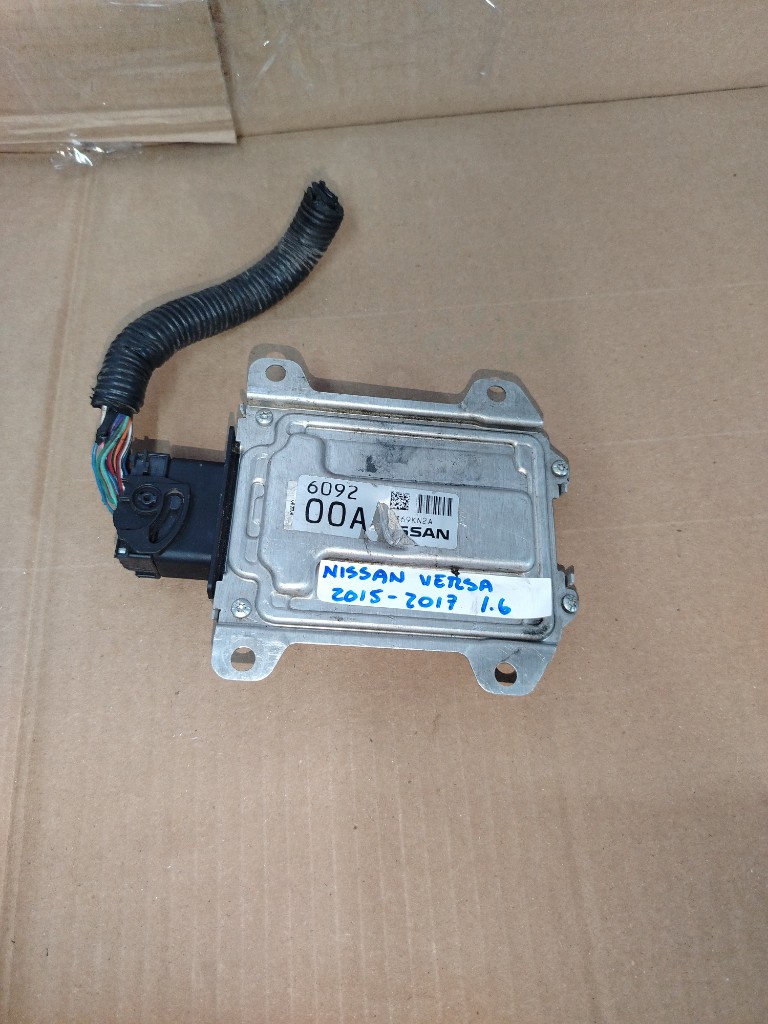 NISSAN VERSA 2015-2017