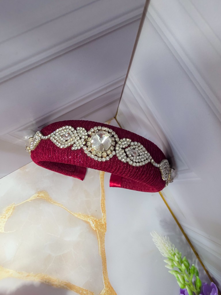 Diadema vinotinto apliques plateados