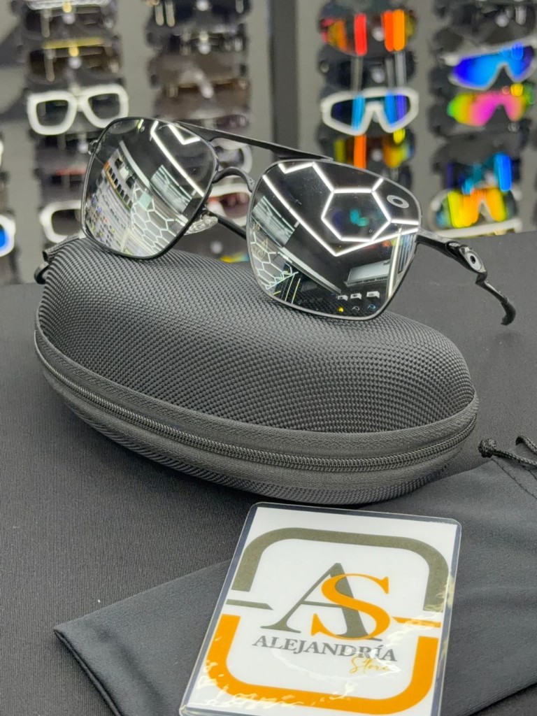 Modelo Oakley Devation #2