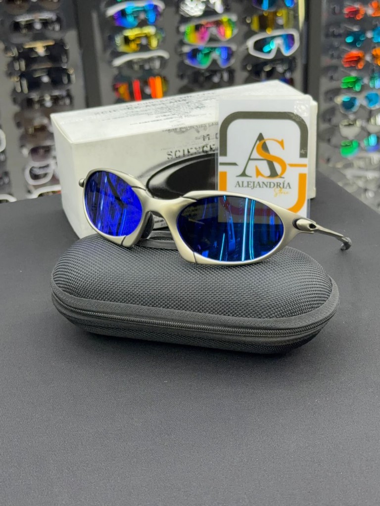 Oakley Modelo Romeo #1