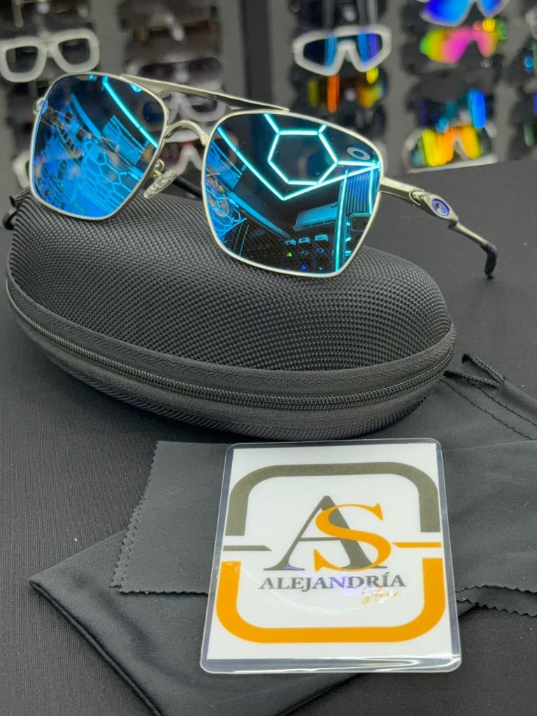 Modelo Oakley Devation #1