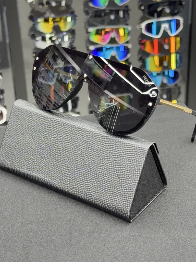 Lentes de sol Fendi