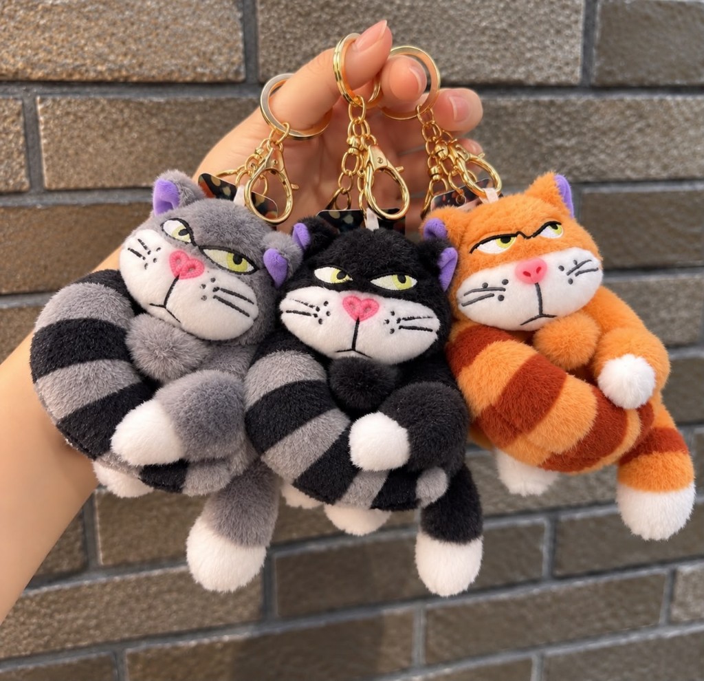 NUEVO HERMOSO LLAVERO DE PELUCHE GATITO LUCIFER😽😼💗
