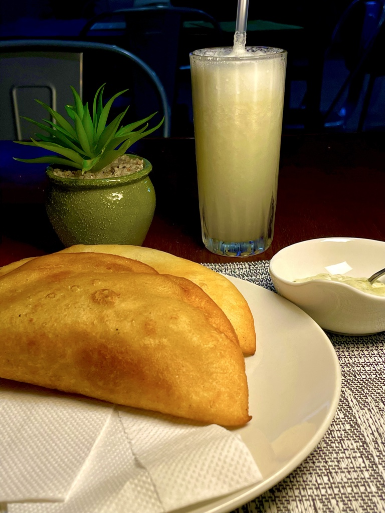 EMPANADA DE MECHADA