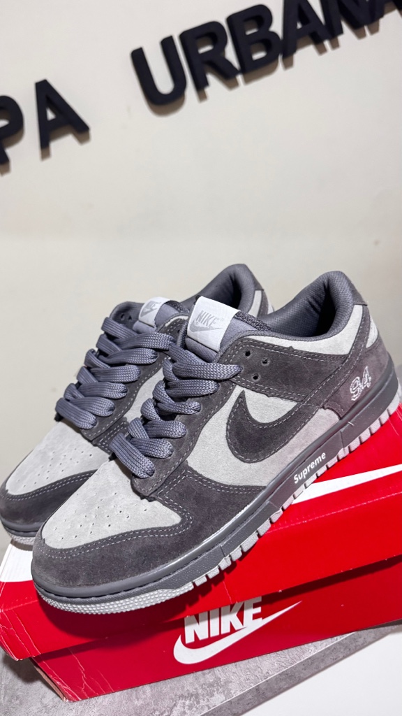 Nike SB Dunk Low gris