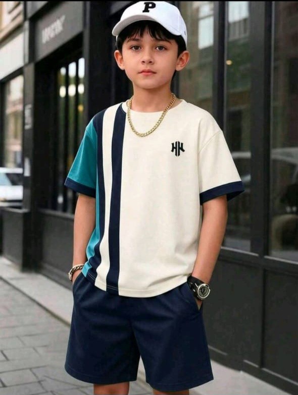 Cojunto para niños de estilo casual , sueter cuello redondo y shor