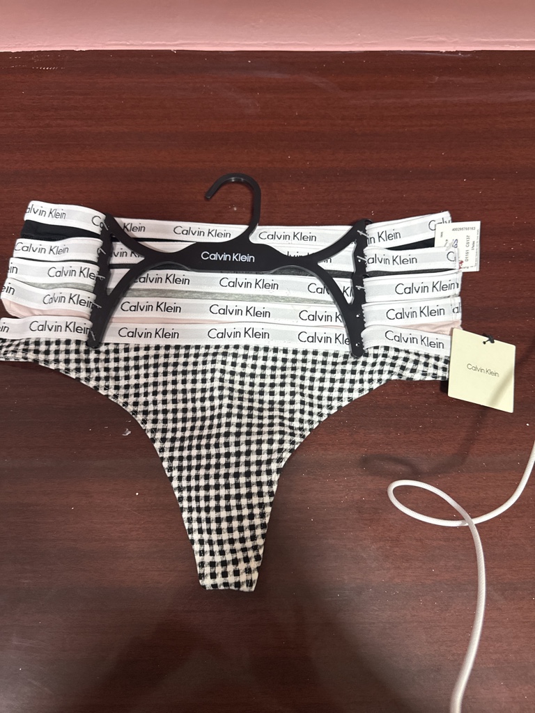 Calvin Klein bikini blanco  talla L negro