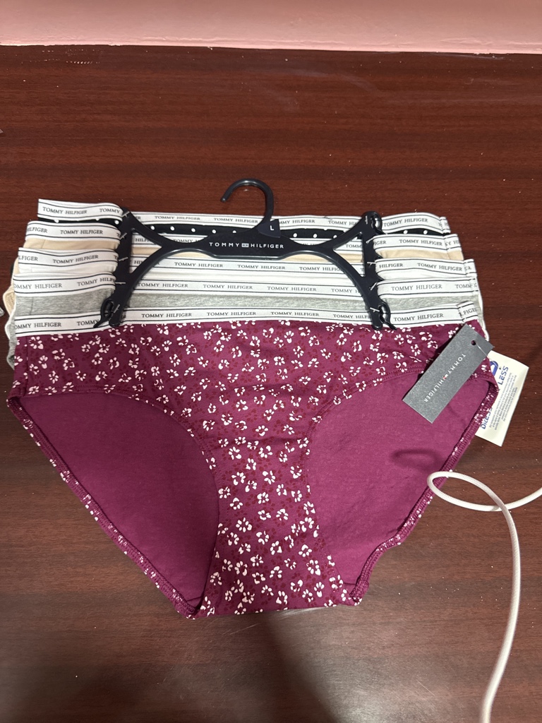 Tommy Hilfiger panty morado talla XL