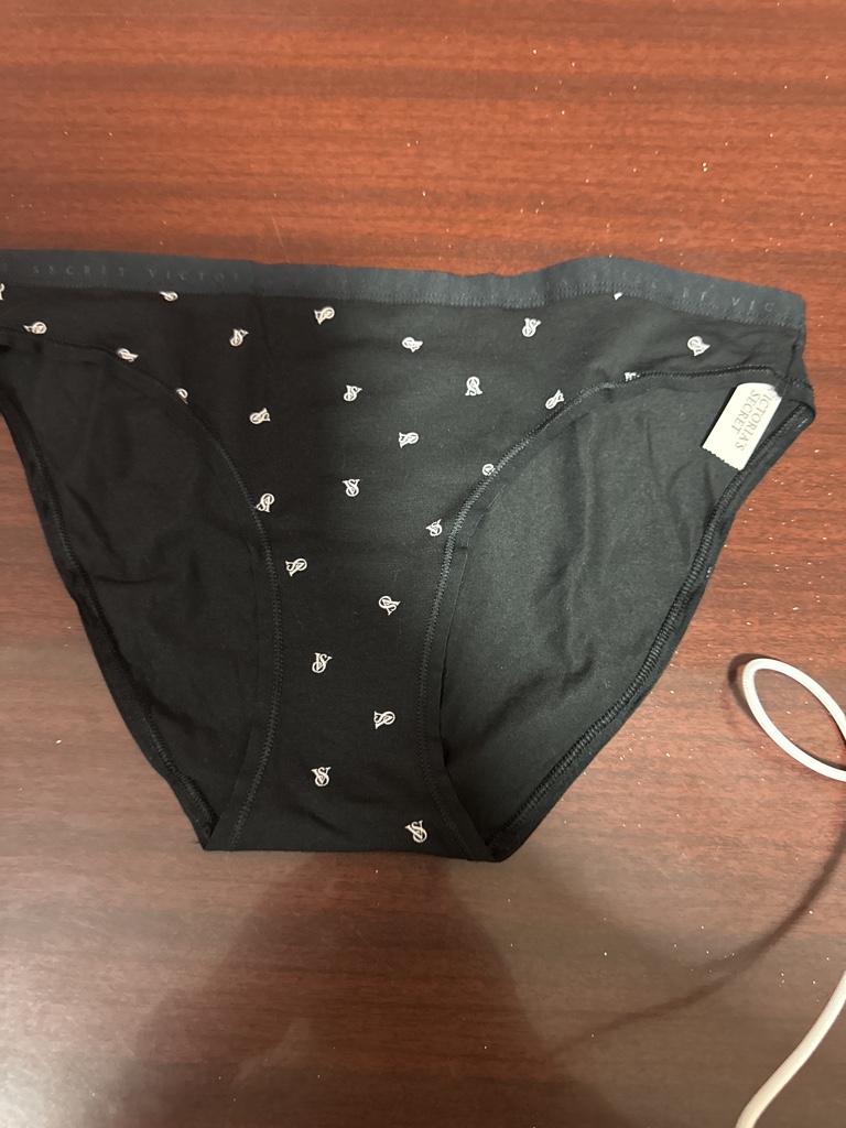 Victoria's Secret panty negra talla M
