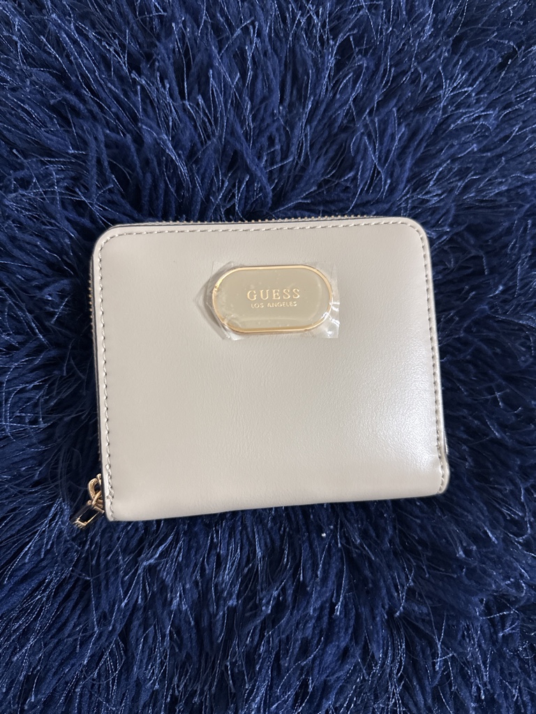 Guess cartera beig