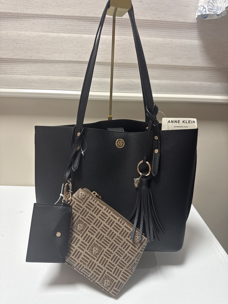 Anne Klein bolsa negra