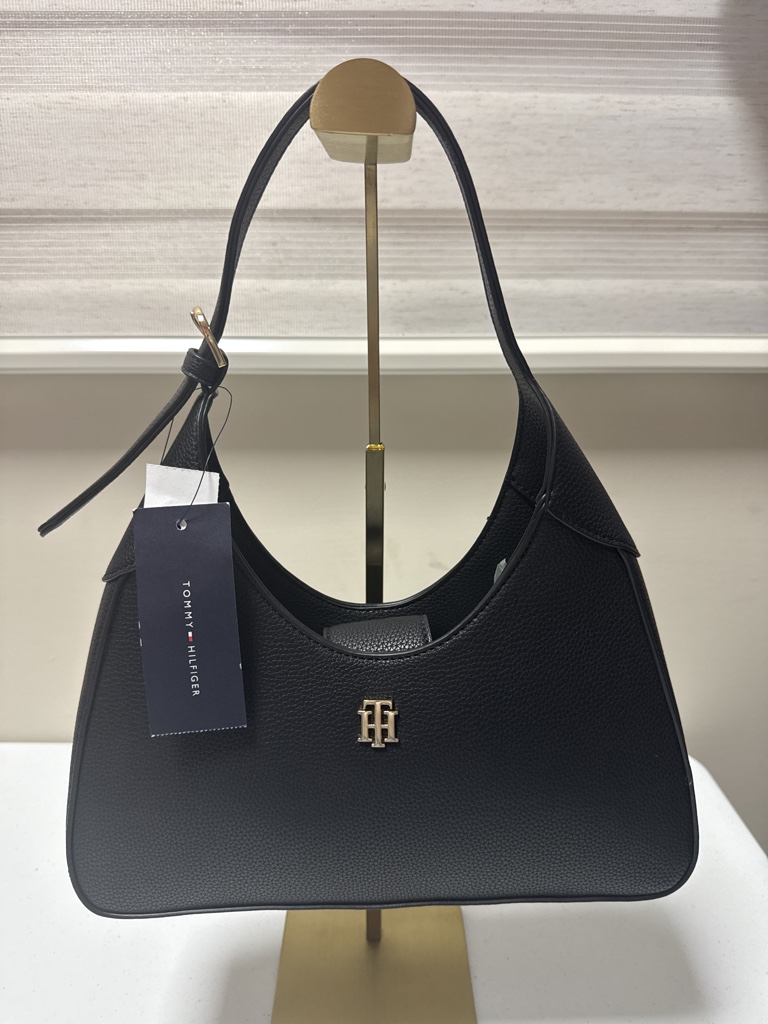 Tommy Hilfiger bolsa negra mediana
