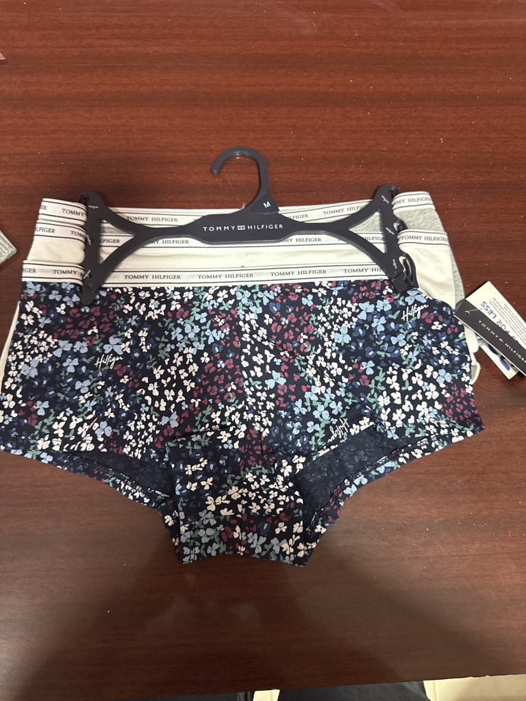 Tommy Hilfiger estampado talla M floral