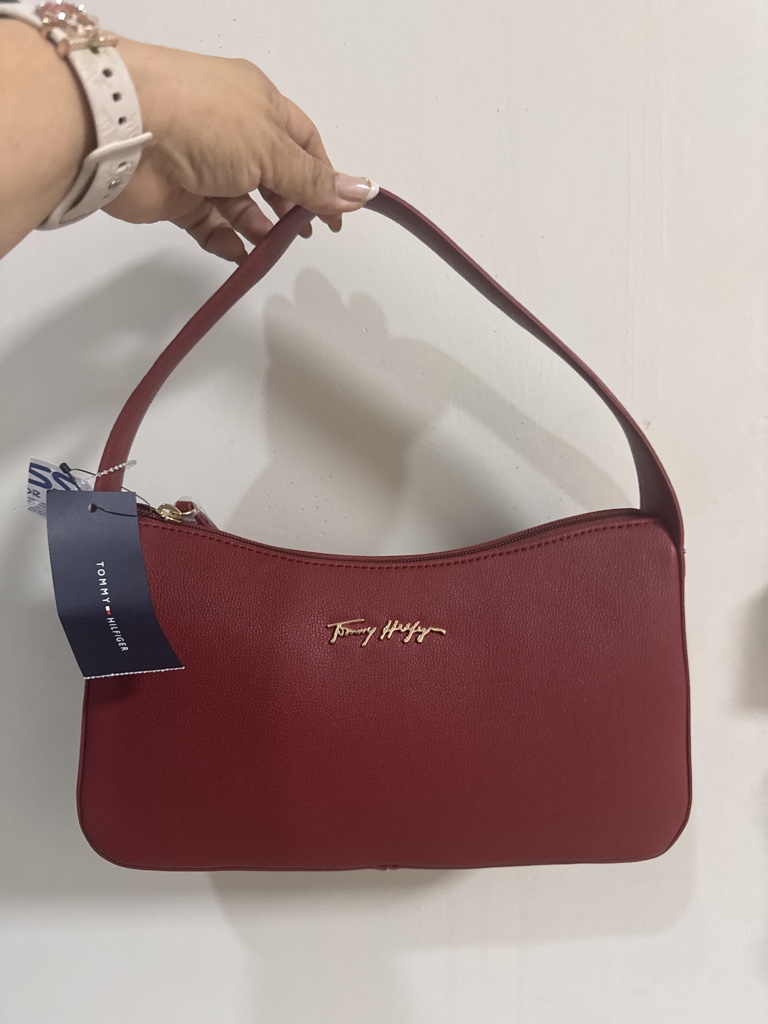 Tommy Hilfiger bolsa roja chica